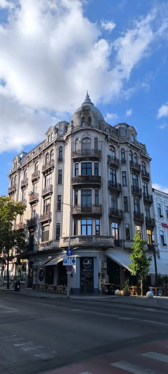 Clădire Art Nouveau în centrul vechi al Constanței